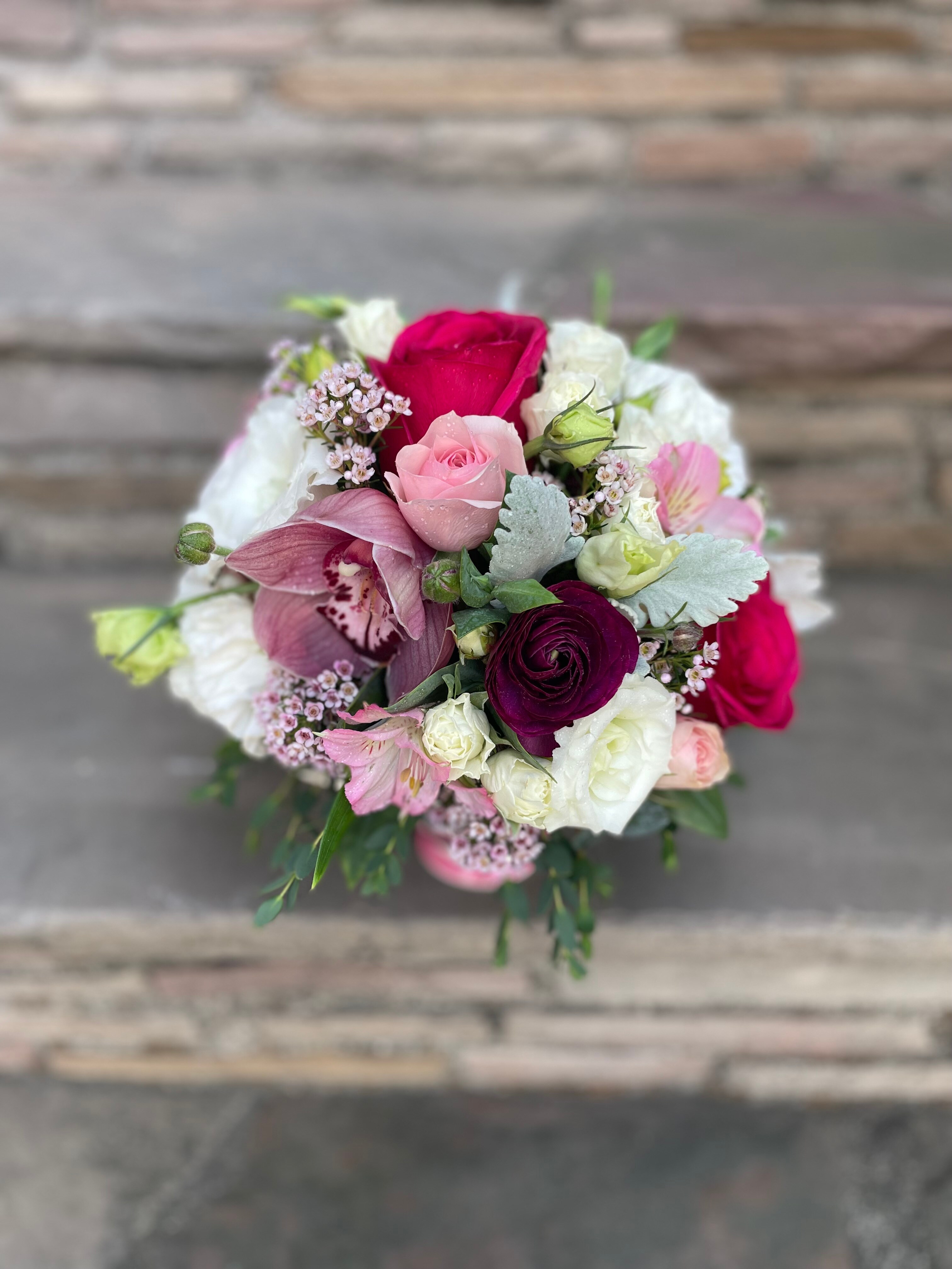 Flower Delivery to Laguna Beach by Joyce's Florist